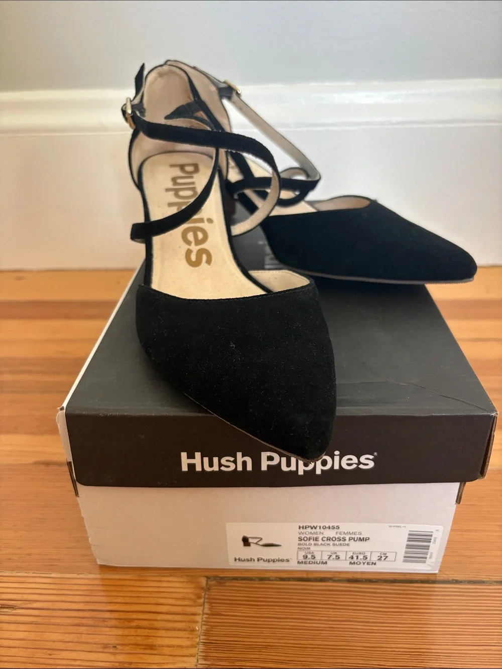 Hush Puppies Black Pointed Toe Cross-Strap shoes